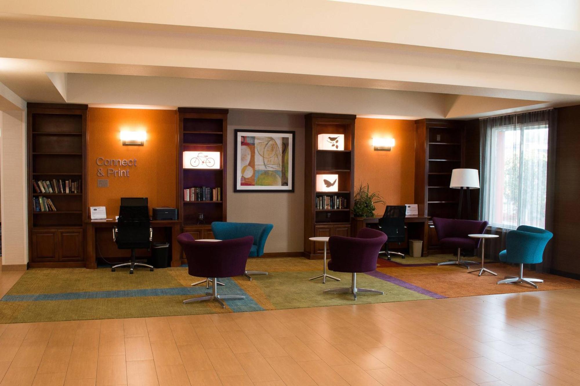 Fairfield Inn & Suites Oakland Hayward Extérieur photo