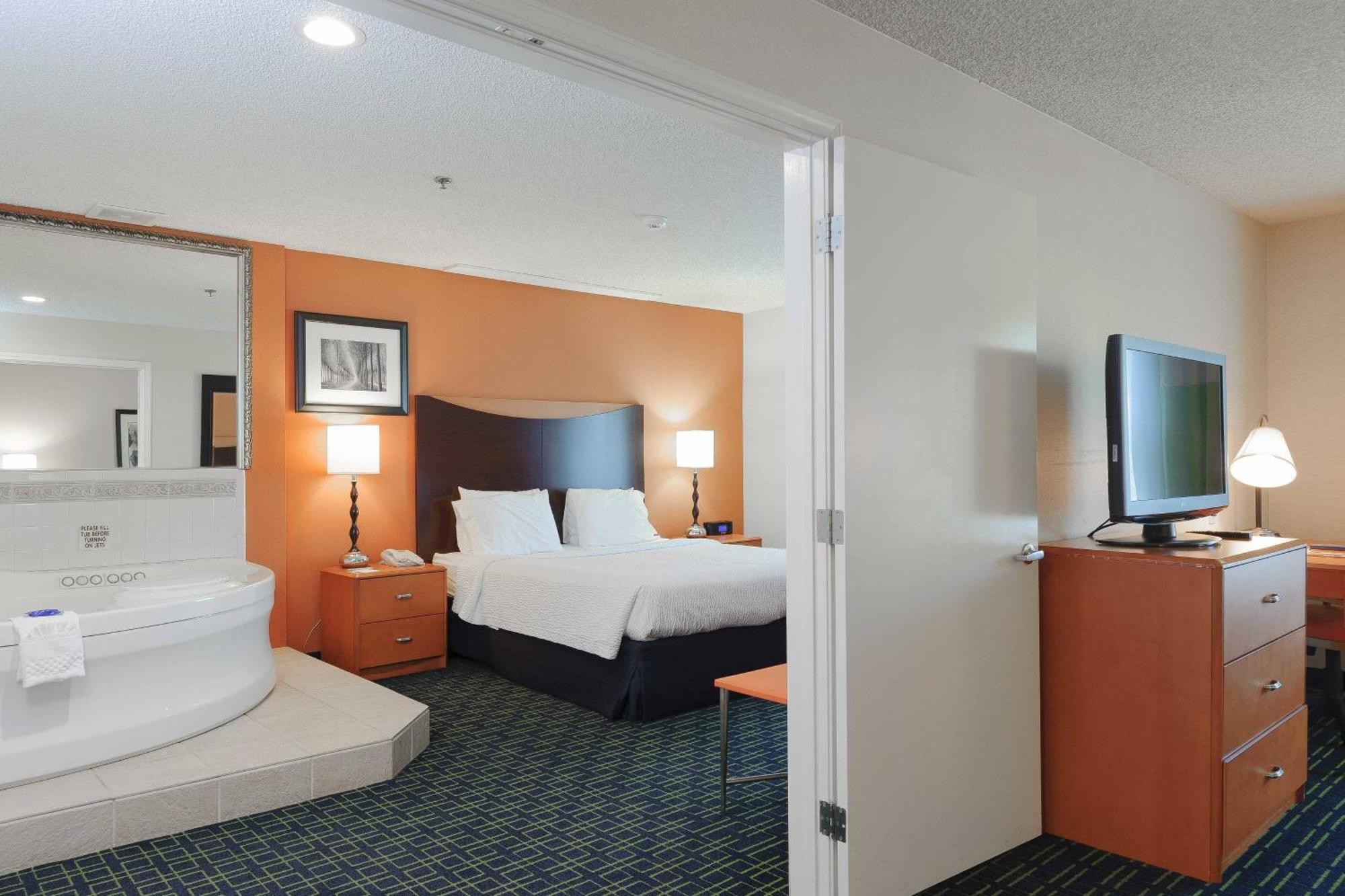 Fairfield Inn & Suites Oakland Hayward Extérieur photo