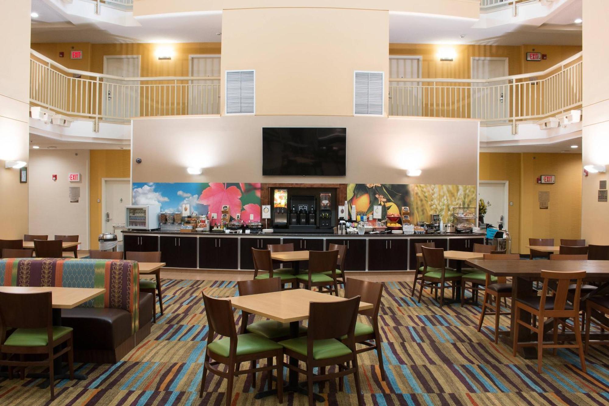 Fairfield Inn & Suites Oakland Hayward Extérieur photo